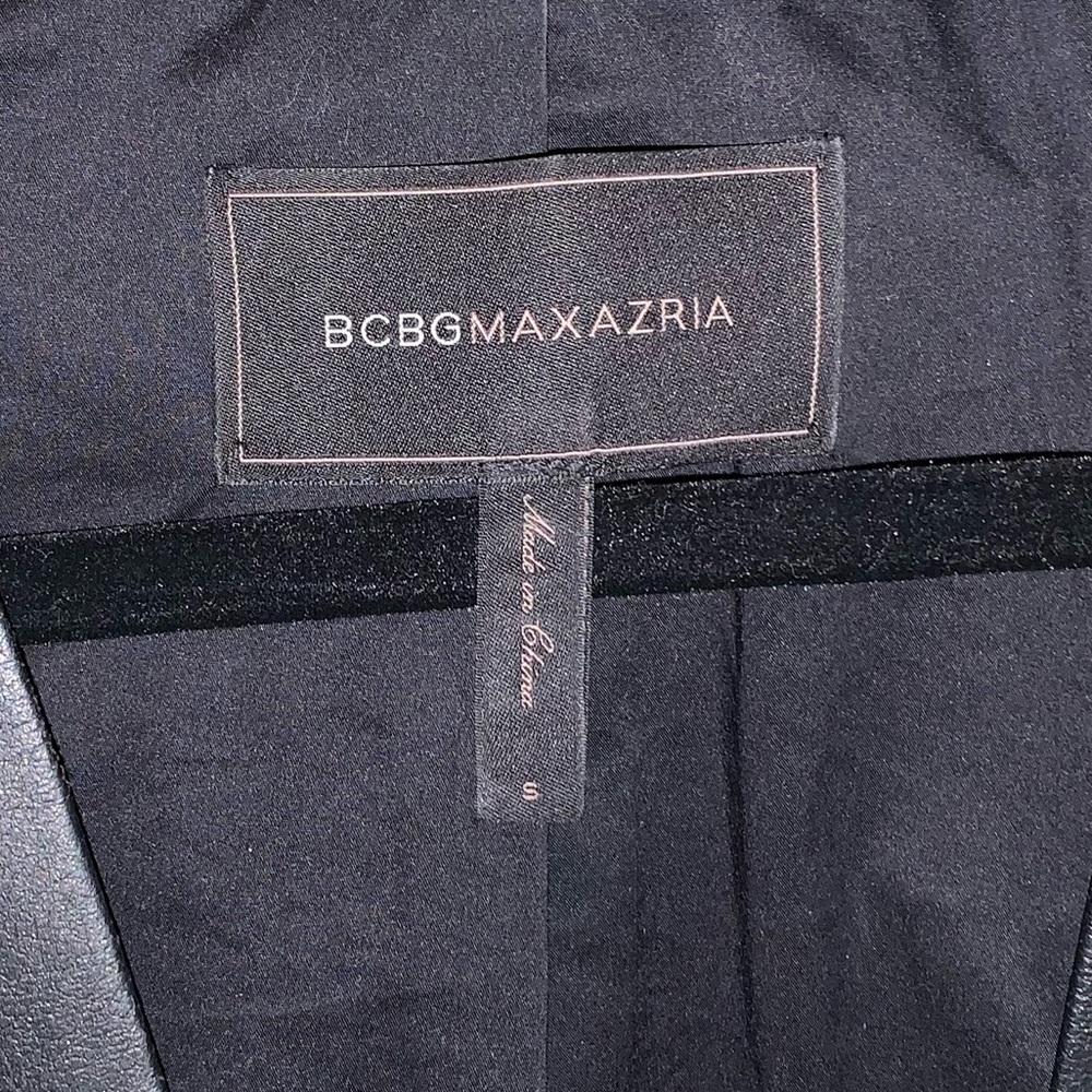 BCBG Cruz Faux Leather Blazer Jacket EUC - Picture 10 of 11